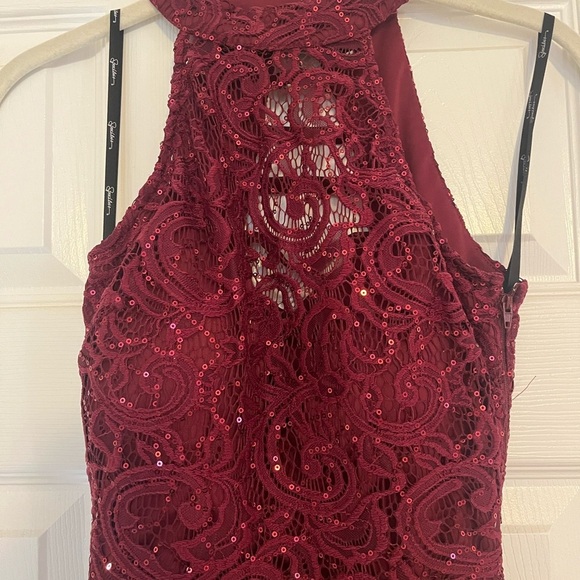Speechless Size 1 Burgundy Halter Sequin Dress - Picture 2 of 6